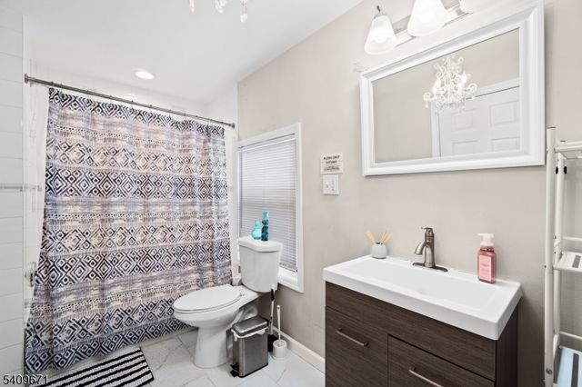 33 Mapes Ave 2, Newark City, NJ 07112