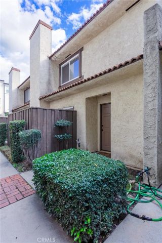 938 Huntington K, Duarte, CA 91010