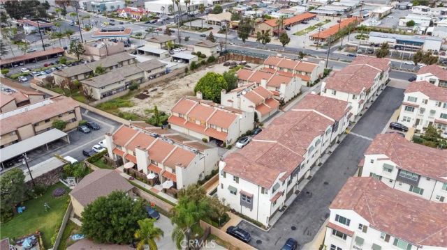 938 Huntington K, Duarte, CA 91010