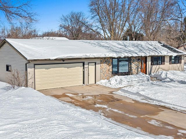 1793 MAC LANE, Green Bay, WI 54311