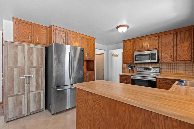 1793 MAC LANE, Green Bay, WI 54311