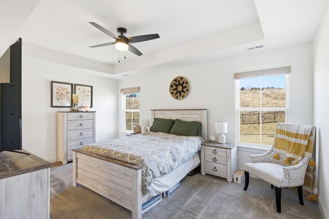 2025 RANDOM RDG, Columbia, MO 65201