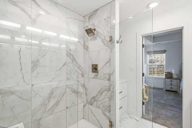 2025 RANDOM RDG, Columbia, MO 65201