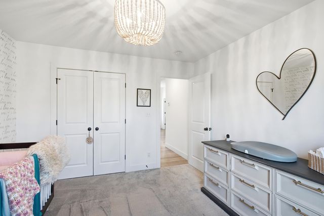 2025 RANDOM RDG, Columbia, MO 65201