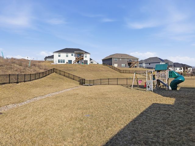 2025 RANDOM RDG, Columbia, MO 65201