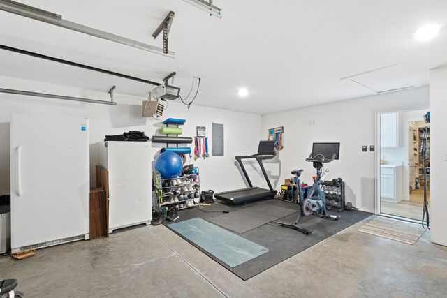 2025 RANDOM RDG, Columbia, MO 65201