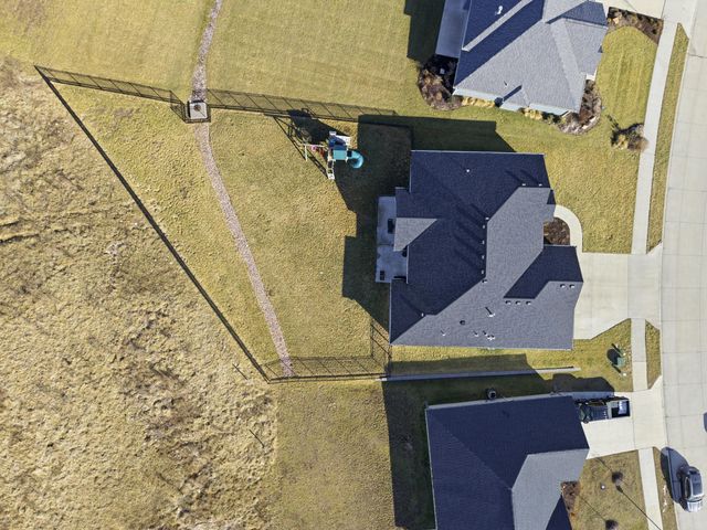 2025 RANDOM RDG, Columbia, MO 65201