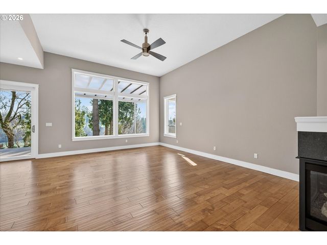 32092 Sw WILLAMETTE Way, Wilsonville, OR 97070