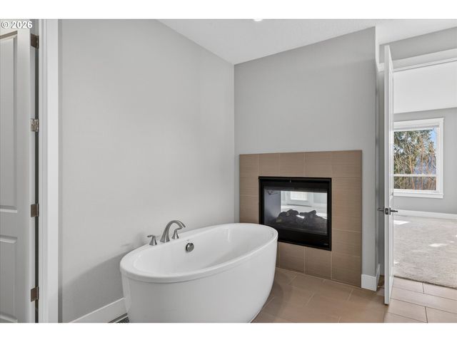 32092 Sw WILLAMETTE Way, Wilsonville, OR 97070