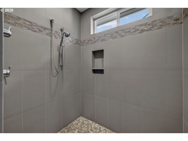 32092 Sw WILLAMETTE Way, Wilsonville, OR 97070