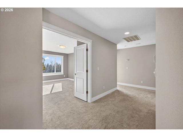 32092 Sw WILLAMETTE Way, Wilsonville, OR 97070