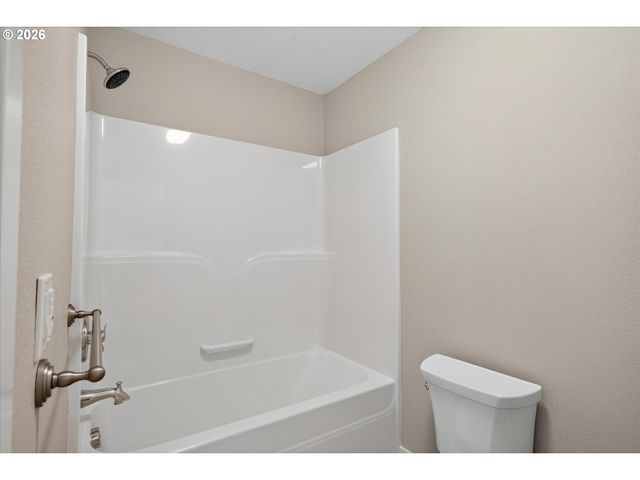 32092 Sw WILLAMETTE Way, Wilsonville, OR 97070