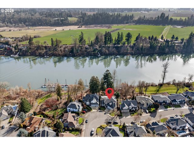 32092 Sw WILLAMETTE Way, Wilsonville, OR 97070