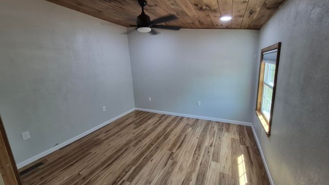 2435 State Hwy 235, Nancy, KY 42544