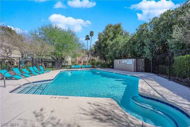 710 Tam O Shanter, Las Vegas, NV 89109