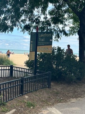 5757 N Sheridan Road 18J, Chicago, IL 60660