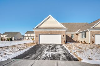 1074 Freedom Road, Elburn, IL 60119