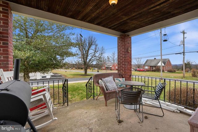 1937 HOFFMANSVILLE RD, Frederick, PA 19435