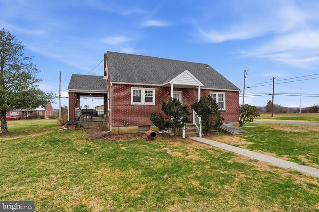 1937 HOFFMANSVILLE RD, Frederick, PA 19435