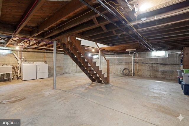 1937 HOFFMANSVILLE RD, Frederick, PA 19435