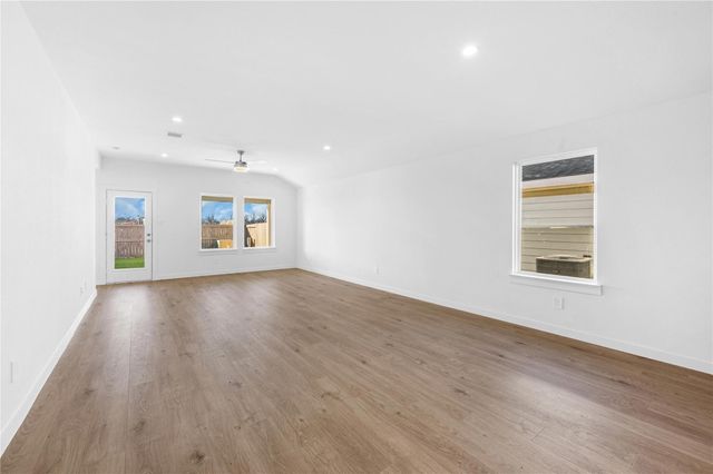 1342 Isola Bella Drive, Richmond, TX 77406