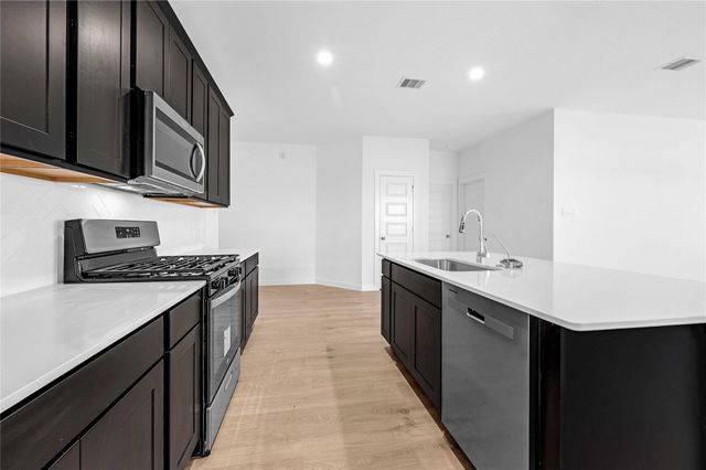 1342 Isola Bella Drive, Richmond, TX 77406