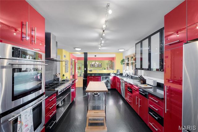 13078 Ferntrails Lane, Creve Coeur, MO 63141