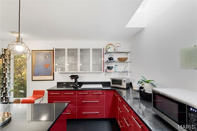 13078 Ferntrails Lane, Creve Coeur, MO 63141