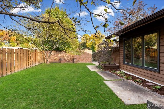 13078 Ferntrails Lane, Creve Coeur, MO 63141