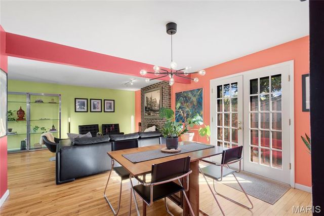 13078 Ferntrails Lane, Creve Coeur, MO 63141