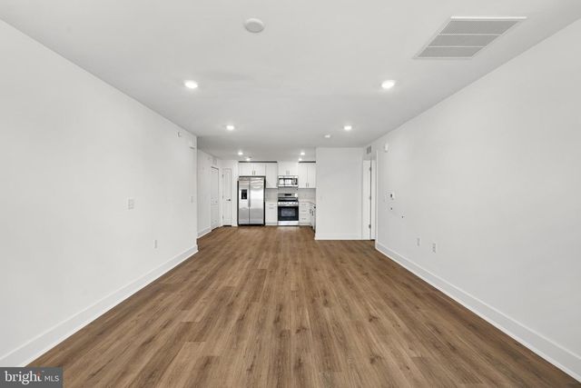 2307 PRINCE HALL DR, Pennington, NJ 08534