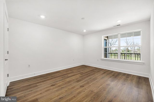 2307 PRINCE HALL DR, Pennington, NJ 08534