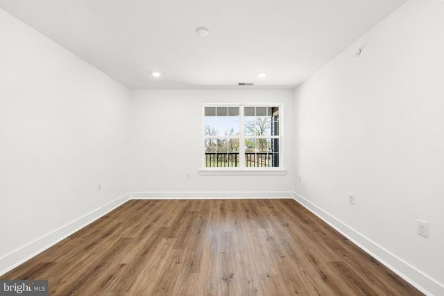 2307 PRINCE HALL DR, Pennington, NJ 08534