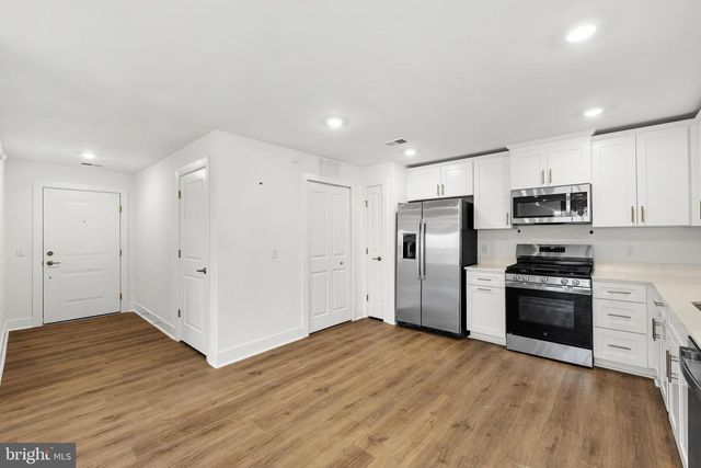 2307 PRINCE HALL DR, Pennington, NJ 08534