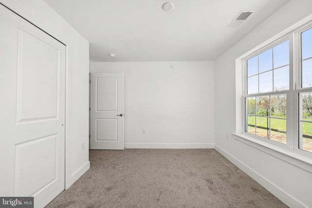 2307 PRINCE HALL DR, Pennington, NJ 08534