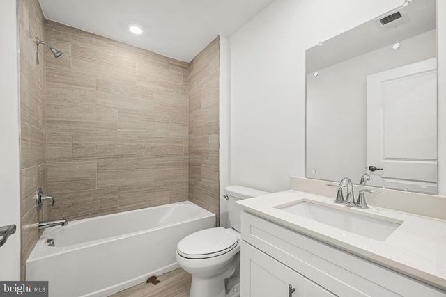 2307 PRINCE HALL DR, Pennington, NJ 08534