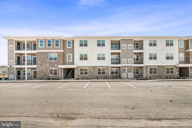 2307 PRINCE HALL DR, Pennington, NJ 08534