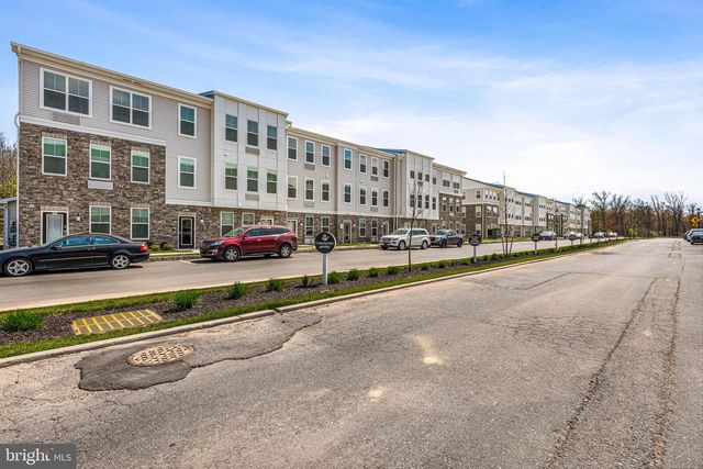 2307 PRINCE HALL DR, Pennington, NJ 08534