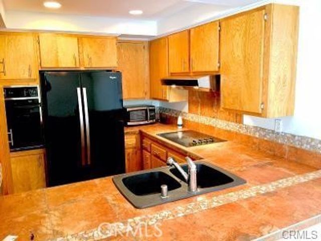 1007 S Catalina 106, Redondo Beach, CA 90277