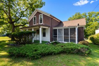 3011 Riverview Drive, Kalamazoo, MI 49004