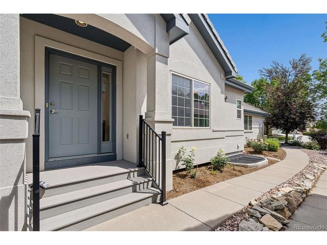 483 Clubhouse Ct, Loveland, CO 80537
