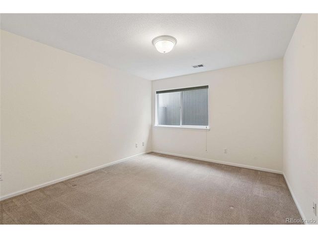 483 Clubhouse Ct, Loveland, CO 80537