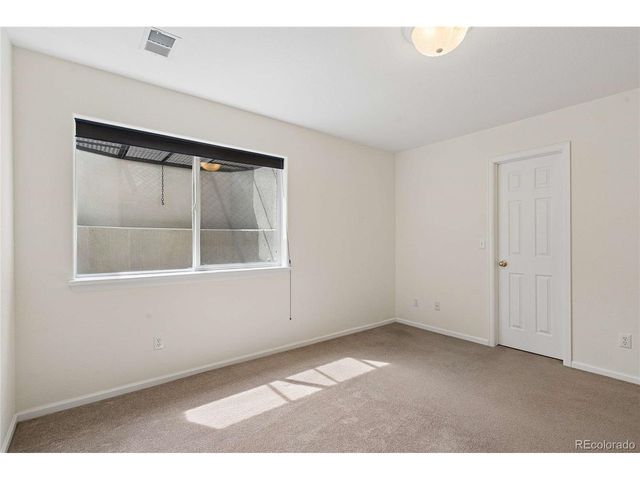 483 Clubhouse Ct, Loveland, CO 80537