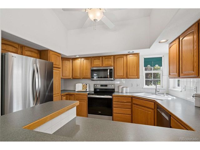 483 Clubhouse Ct, Loveland, CO 80537