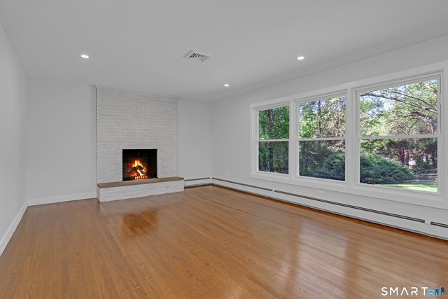 55 Cook Lane, Beacon Falls, CT 06403