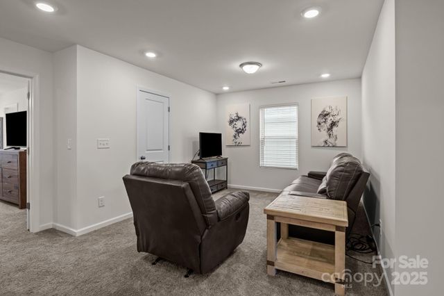 7061 Bentz Street, Charlotte, NC 28269