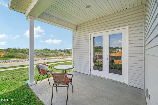 206 Artist Avenue, Johnson City, TN 37615