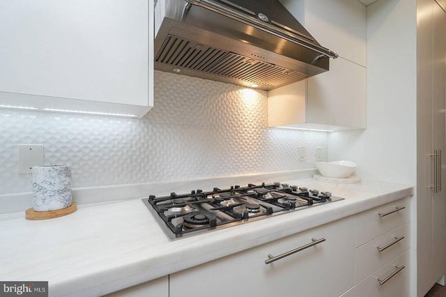 1461 CHAPIN ST NW, Washington, DC 20009