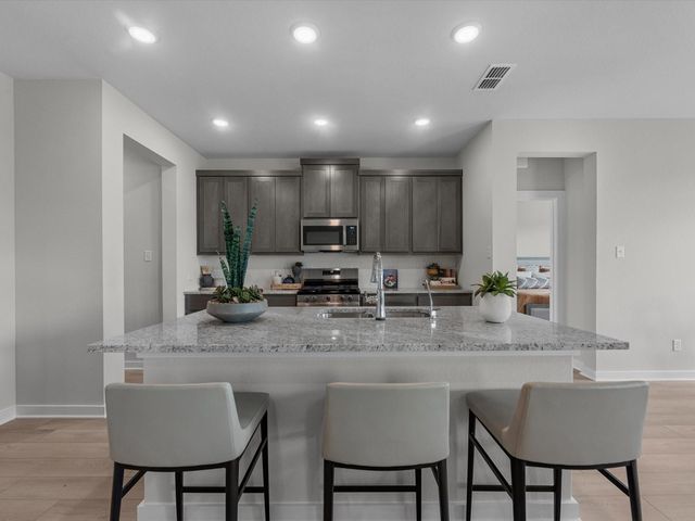 21731 Redwood Bluff Trail, Cypress, TX 77433