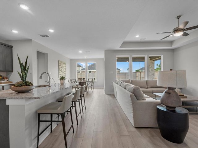21731 Redwood Bluff Trail, Cypress, TX 77433